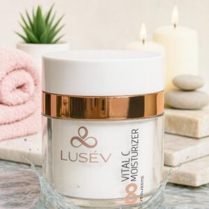 8.- VITAL C MOISTURIZER